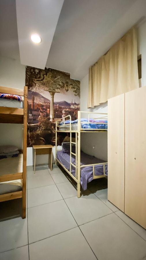 Fox Hostel Almaty Rom bilde